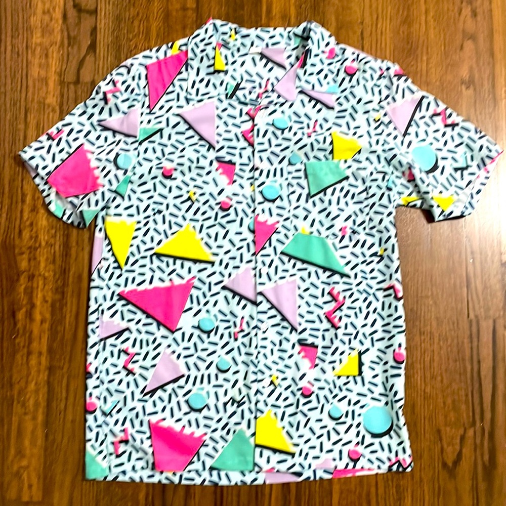 90’s Style Men’s Short Sleeve Button-down Shirt